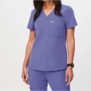 Scrubs Figs in blueberry